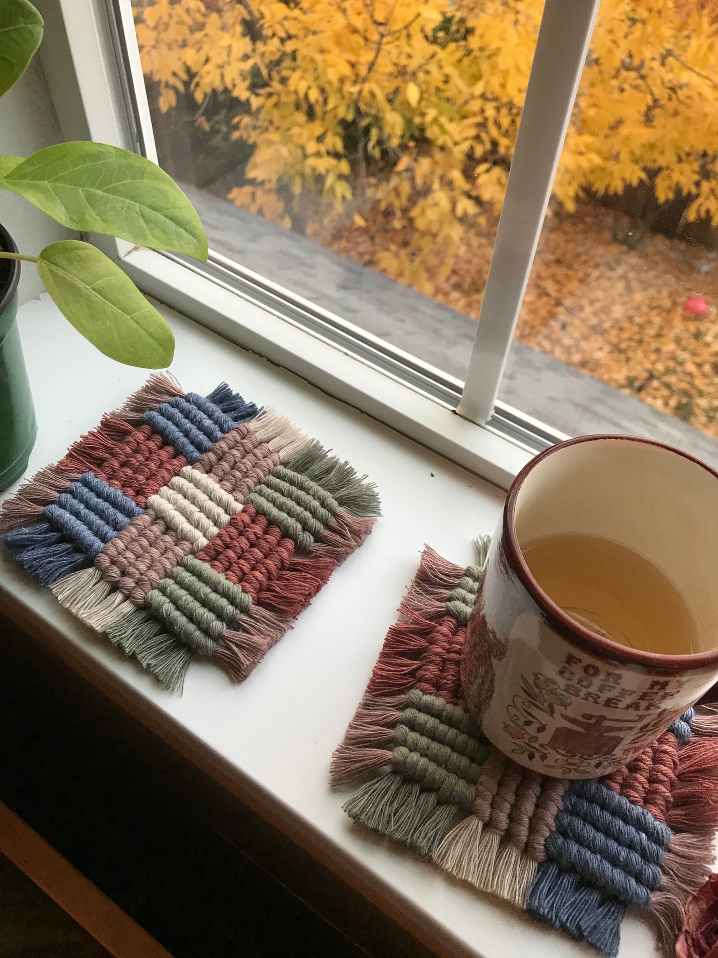 Fall Drop: Checkered Mug Rugs