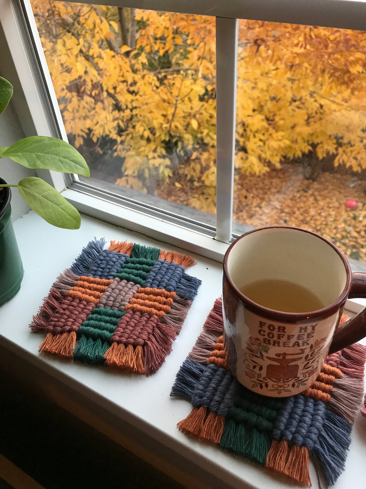 Fall Drop: Checkered Mug Rugs